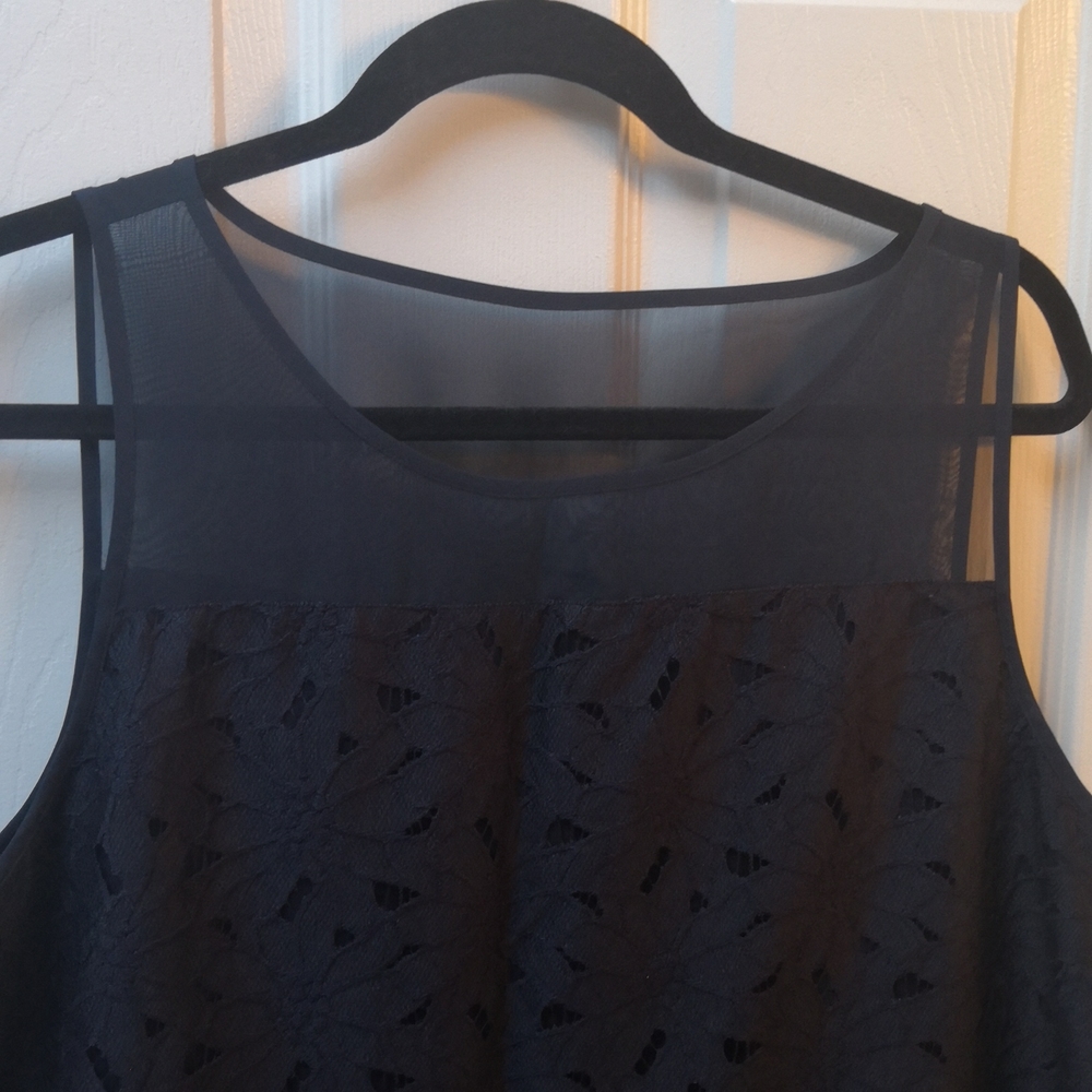 Ann Taylor Navy Blue Top, sz L
